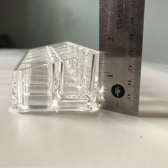 Free with purchase - Picture 2 of 6